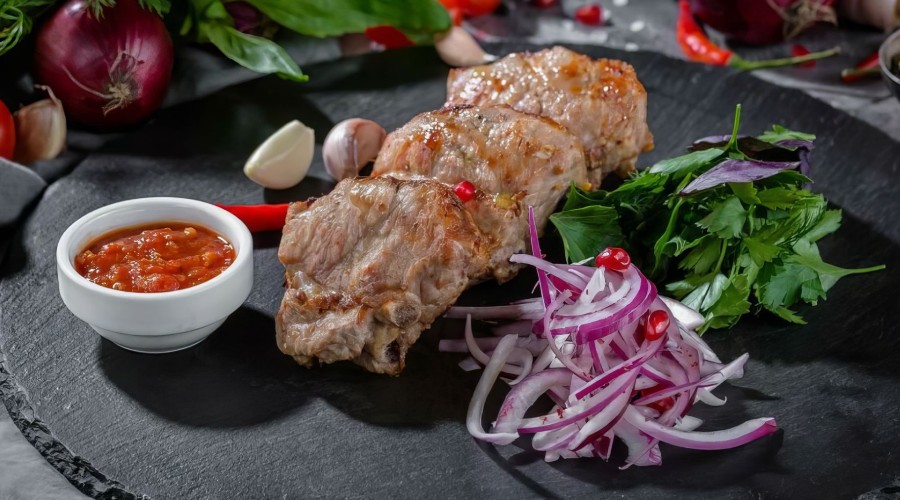 Подача шашлыков